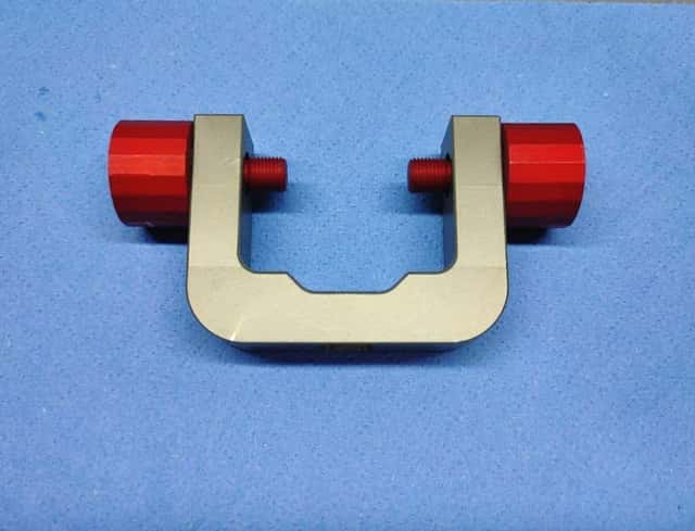 Trunion стенд для работы с амортизаторами