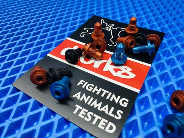 Canondale Lefty | болт крепления колеса/втулки | синий