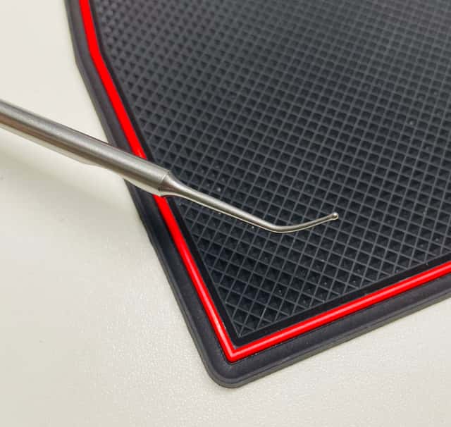 Безопасный инструмент для снятия резиновых уплотнений